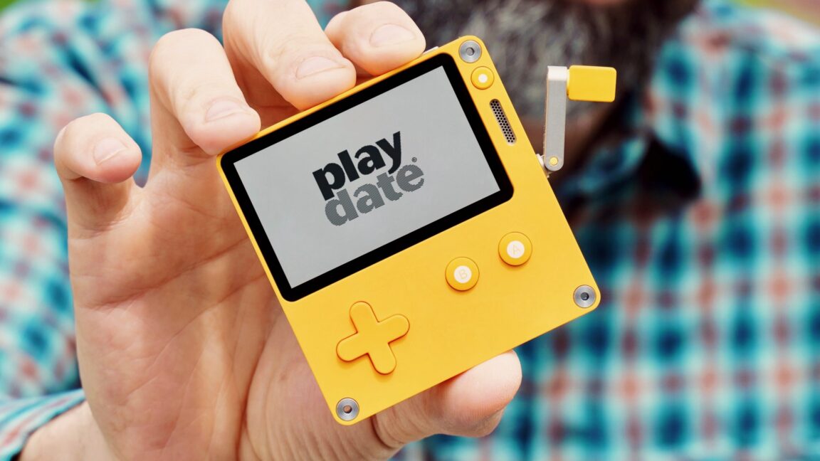 Panic Trump-ийн тарифын буцаан олголтыг Playdate хэрэглэгчдэд буцааж өгч байна